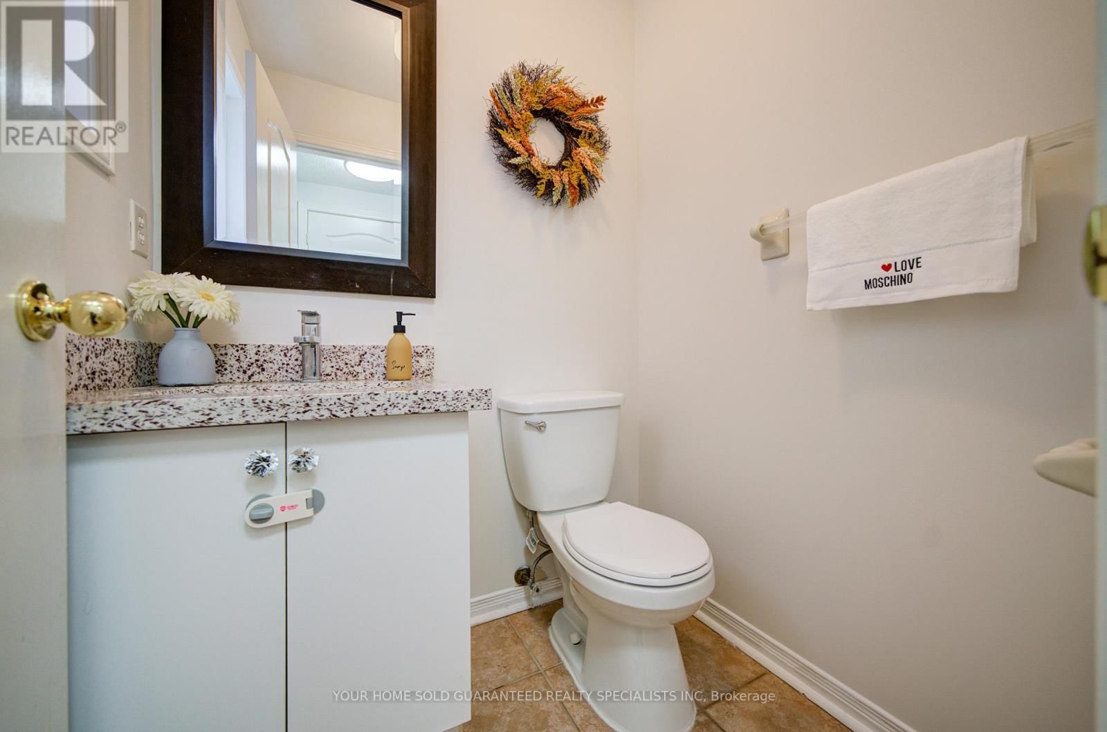 58 WARREN BRADLEY STREET Image 10