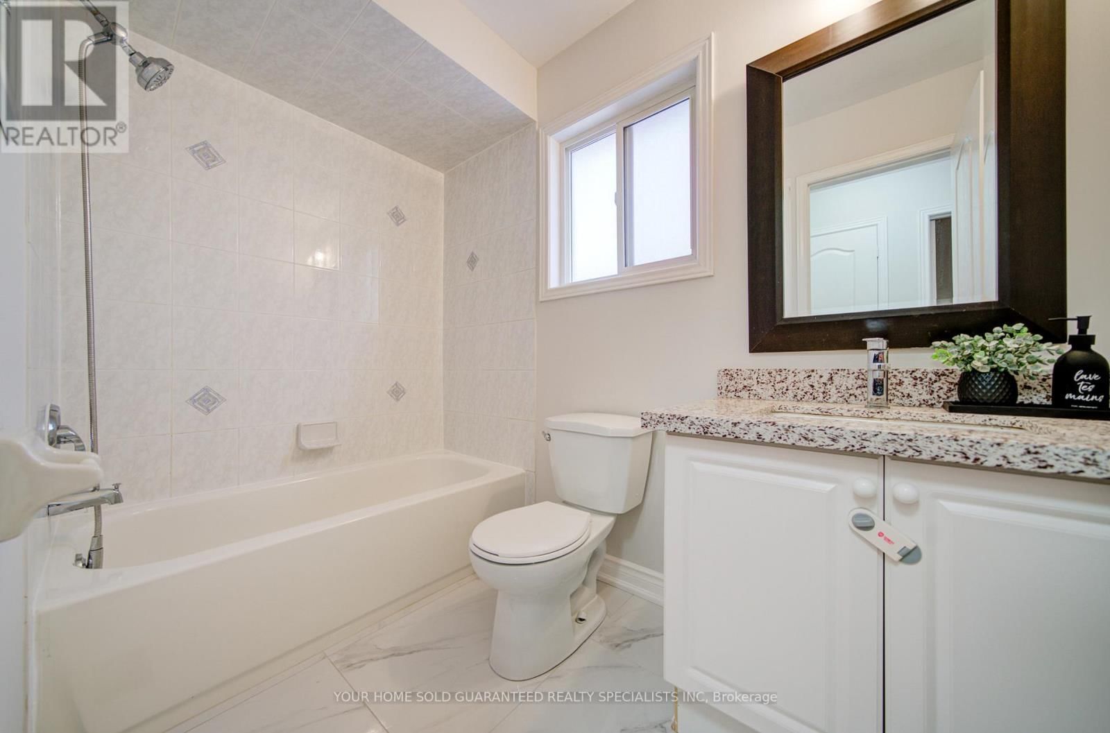 58 WARREN BRADLEY STREET Image 19