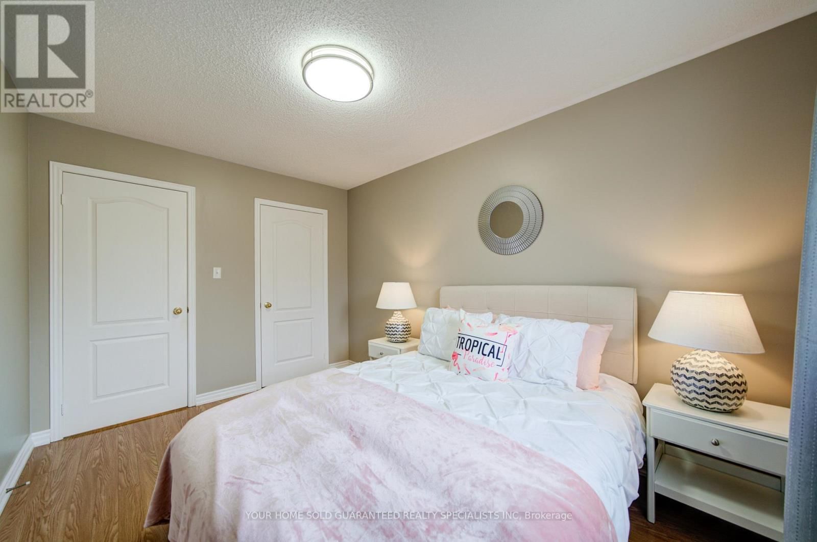 58 WARREN BRADLEY STREET Image 21