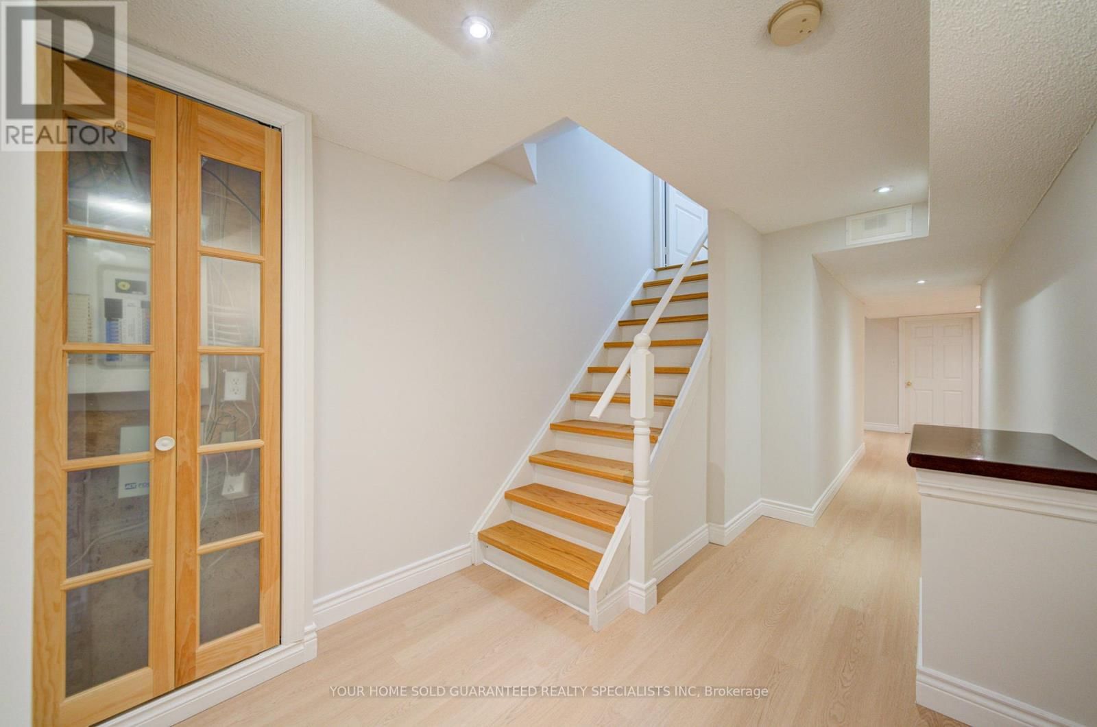 58 WARREN BRADLEY STREET Image 22