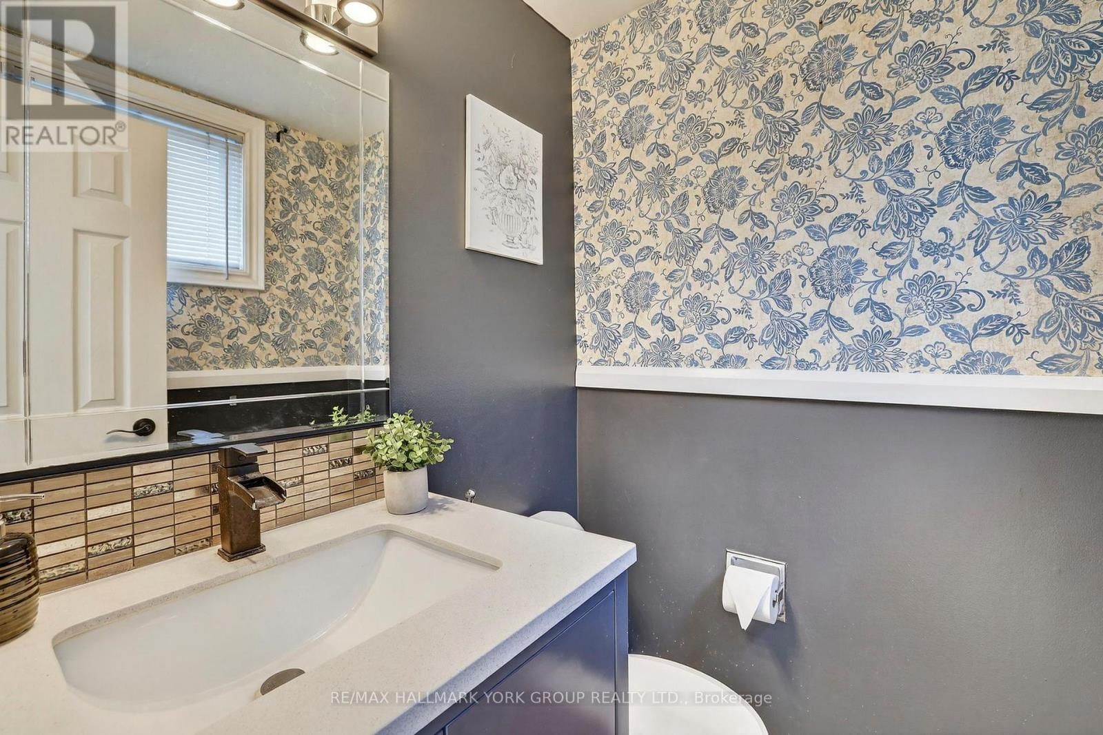 459 SANDFORD STREET Image 20