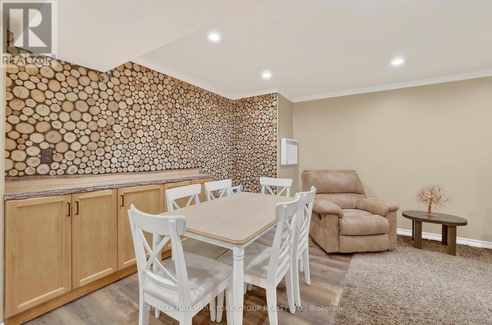 459 SANDFORD STREET Image 28