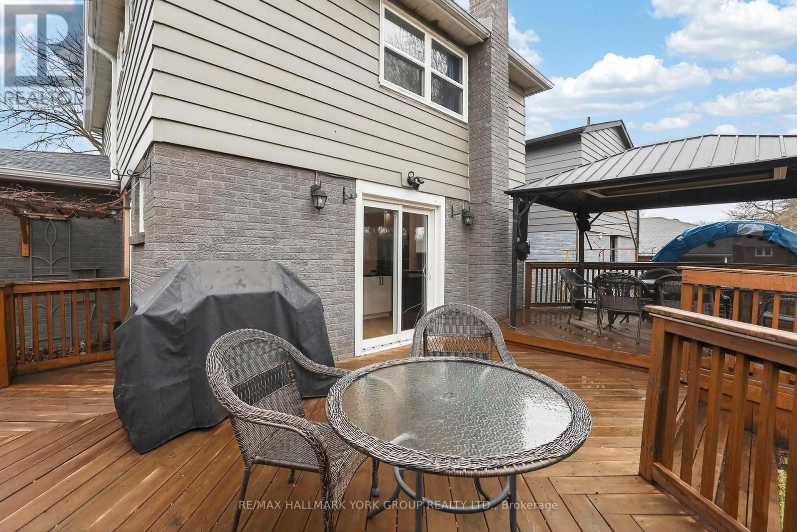 459 SANDFORD STREET Image 35