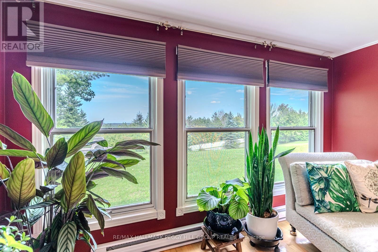 8064 9TH LINE Image 8