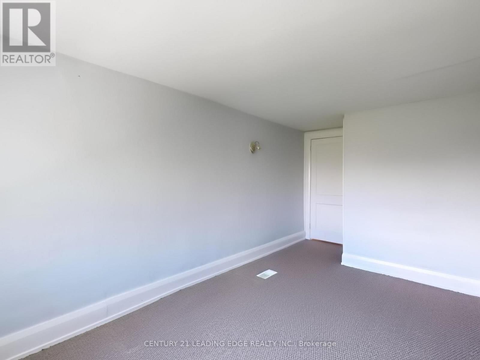 362 VICTORIA ROAD Image 25