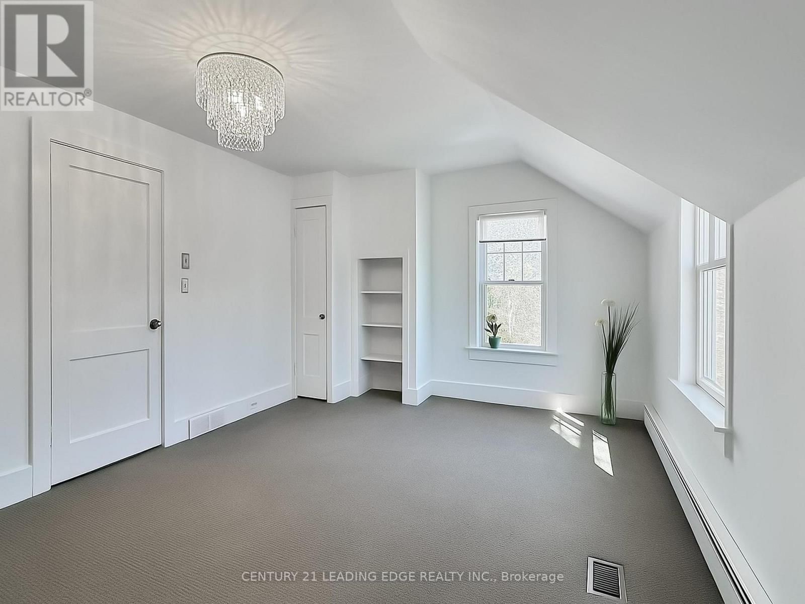 362 VICTORIA ROAD Image 30