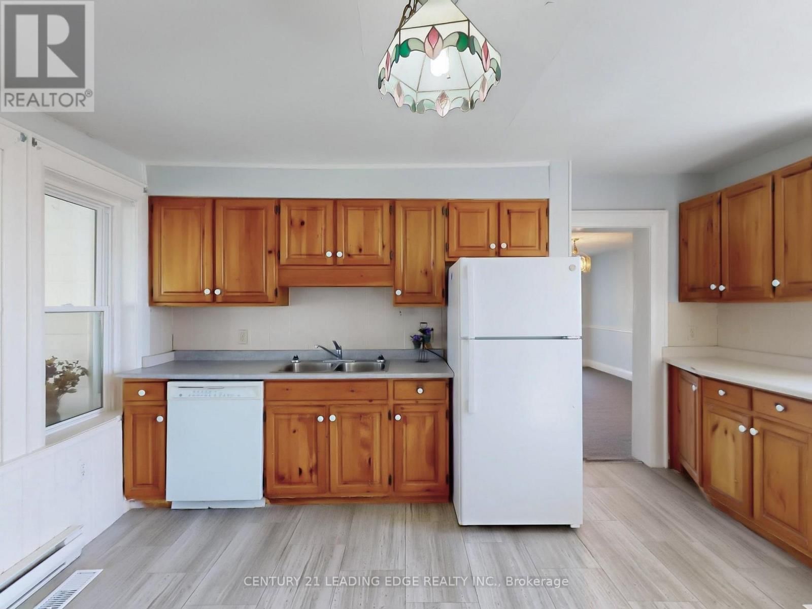 362 VICTORIA ROAD Image 9