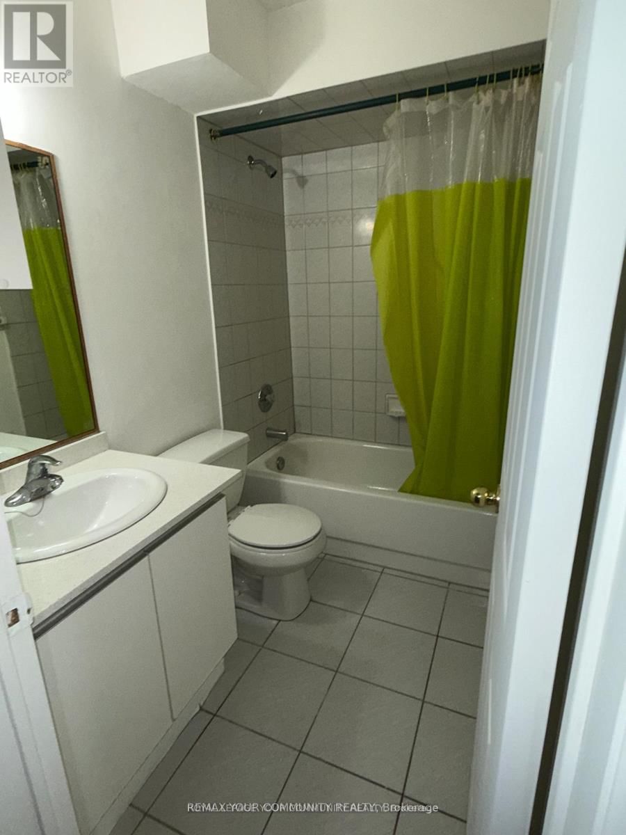 201 - 72 LAKE AVENUE Image 9