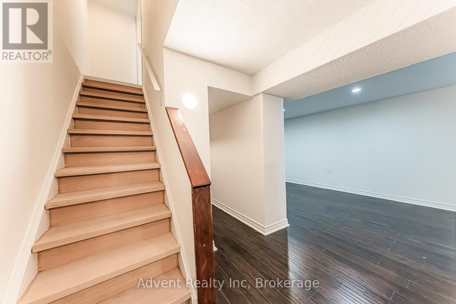 45 CHEESEMAN DRIVE Image 25