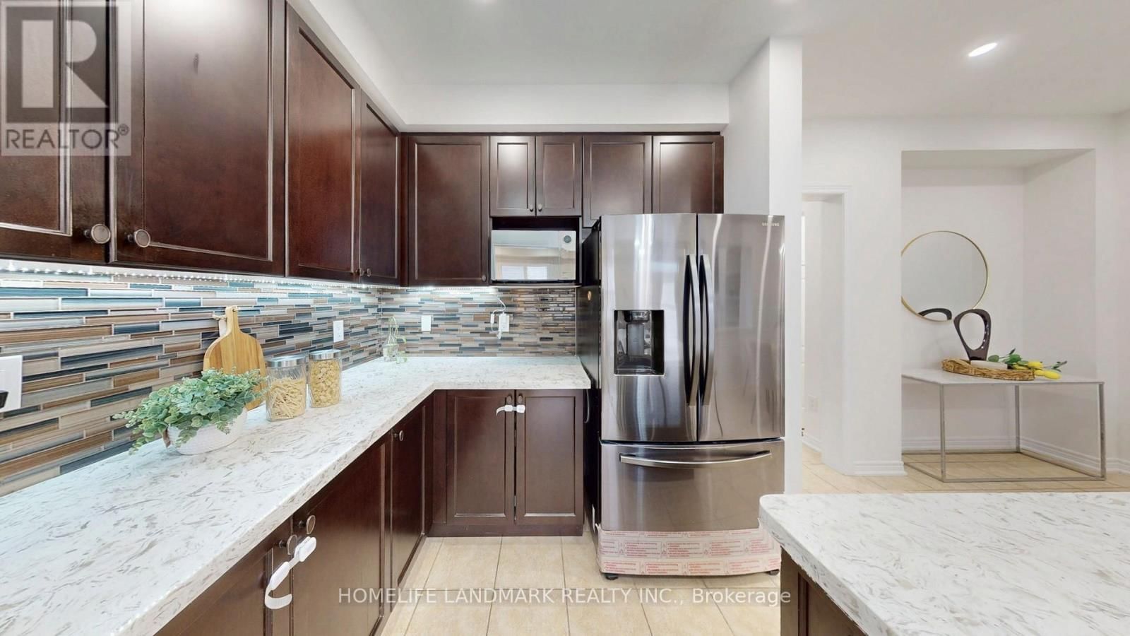 97 CORNWALL DRIVE Image 19