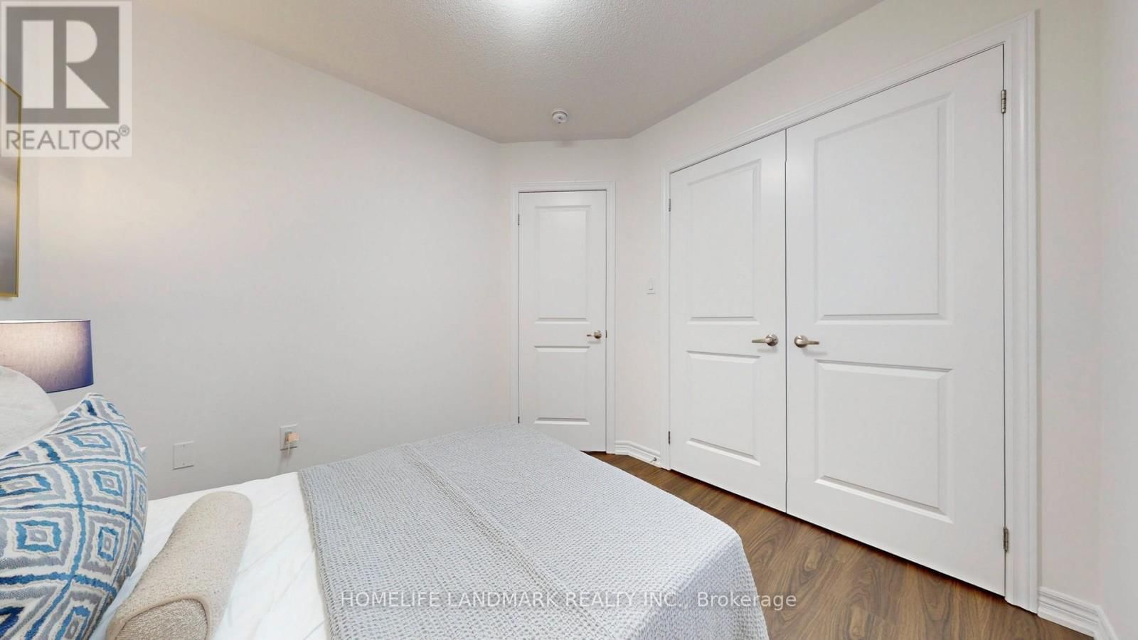 97 CORNWALL DRIVE Image 36