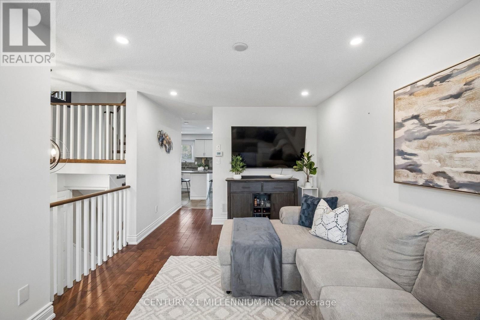 90 BAYWELL CRESCENT Image 11