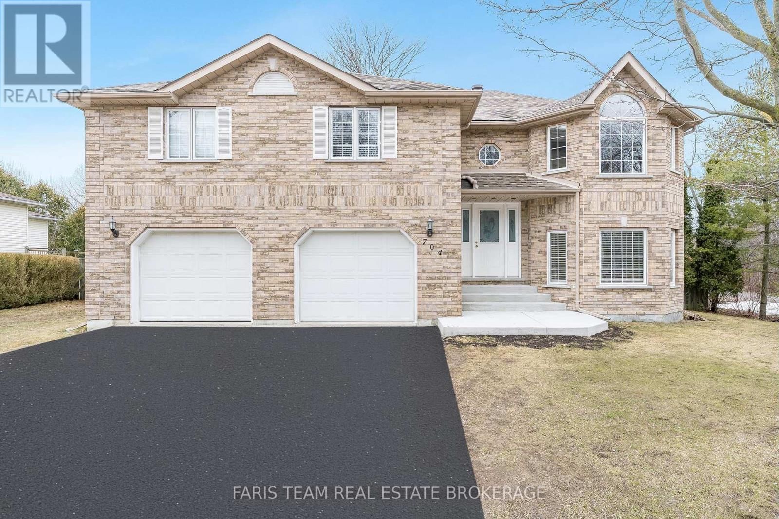 704 TRINITY STREET Image 2