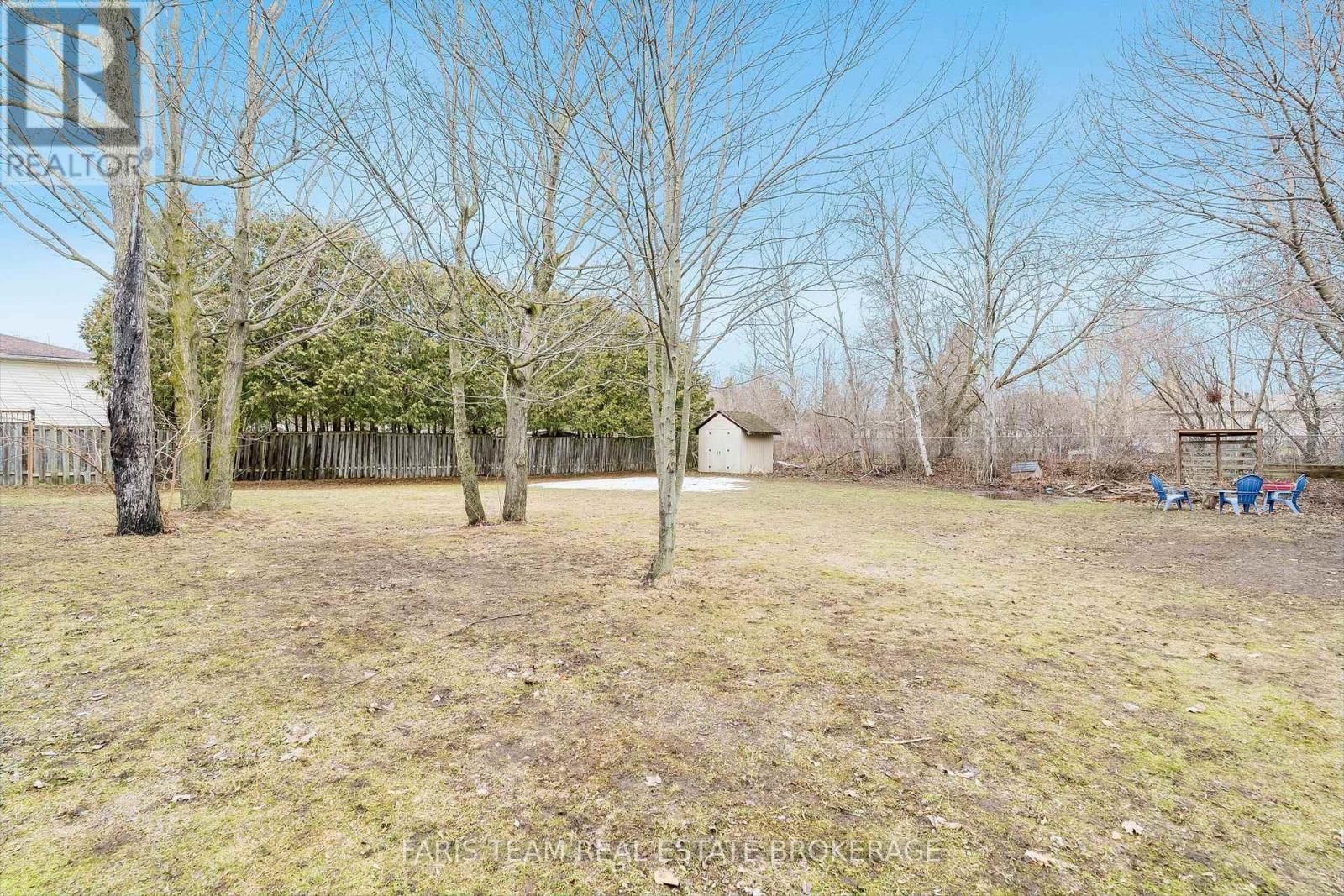 704 TRINITY STREET Image 39