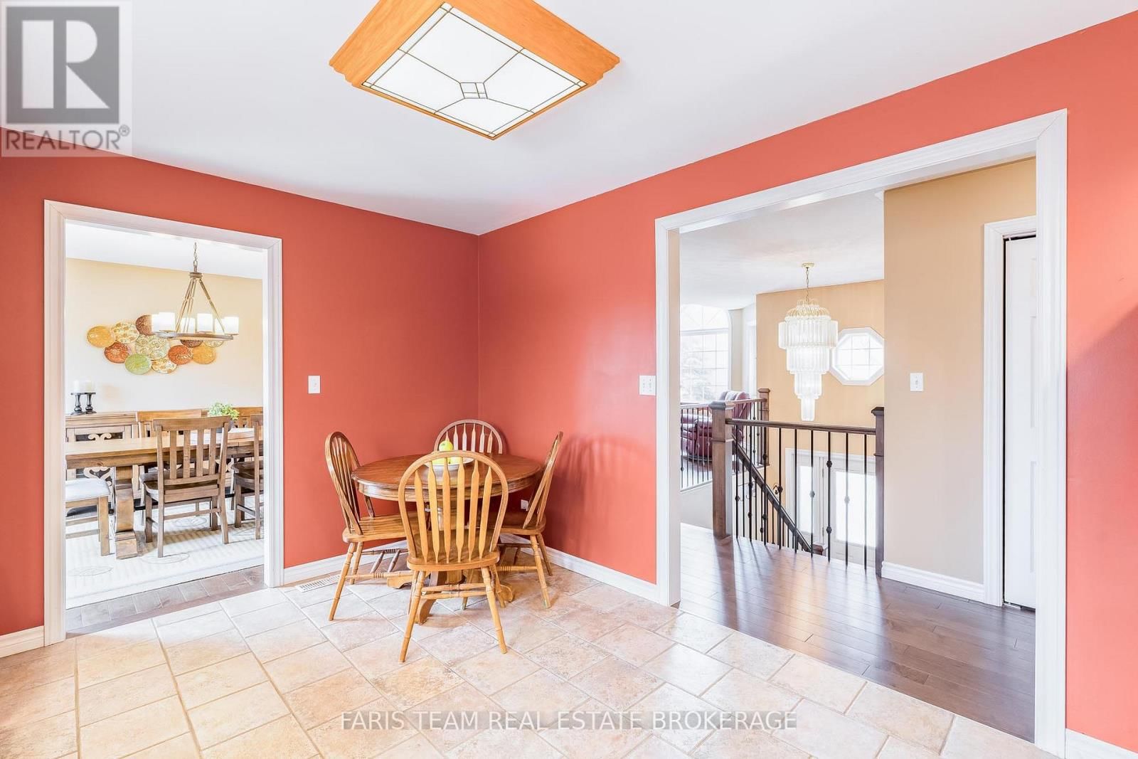 704 TRINITY STREET Image 8