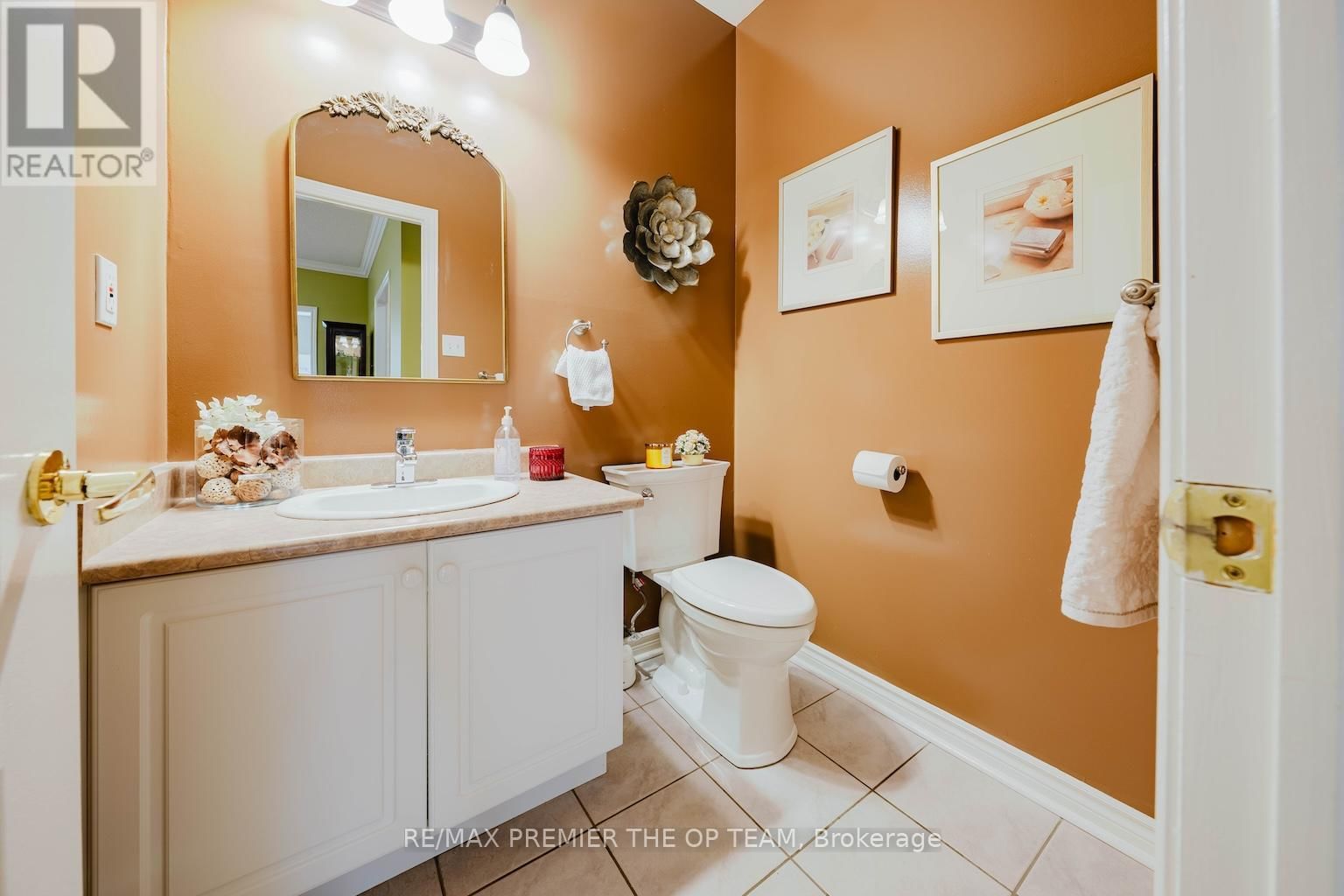 179 LIO AVENUE Image 11