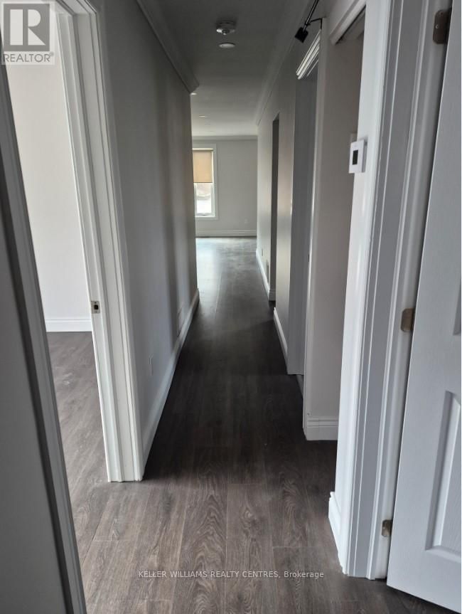 UPPER - 782 BOTANY HILL CRESCENT Image 7