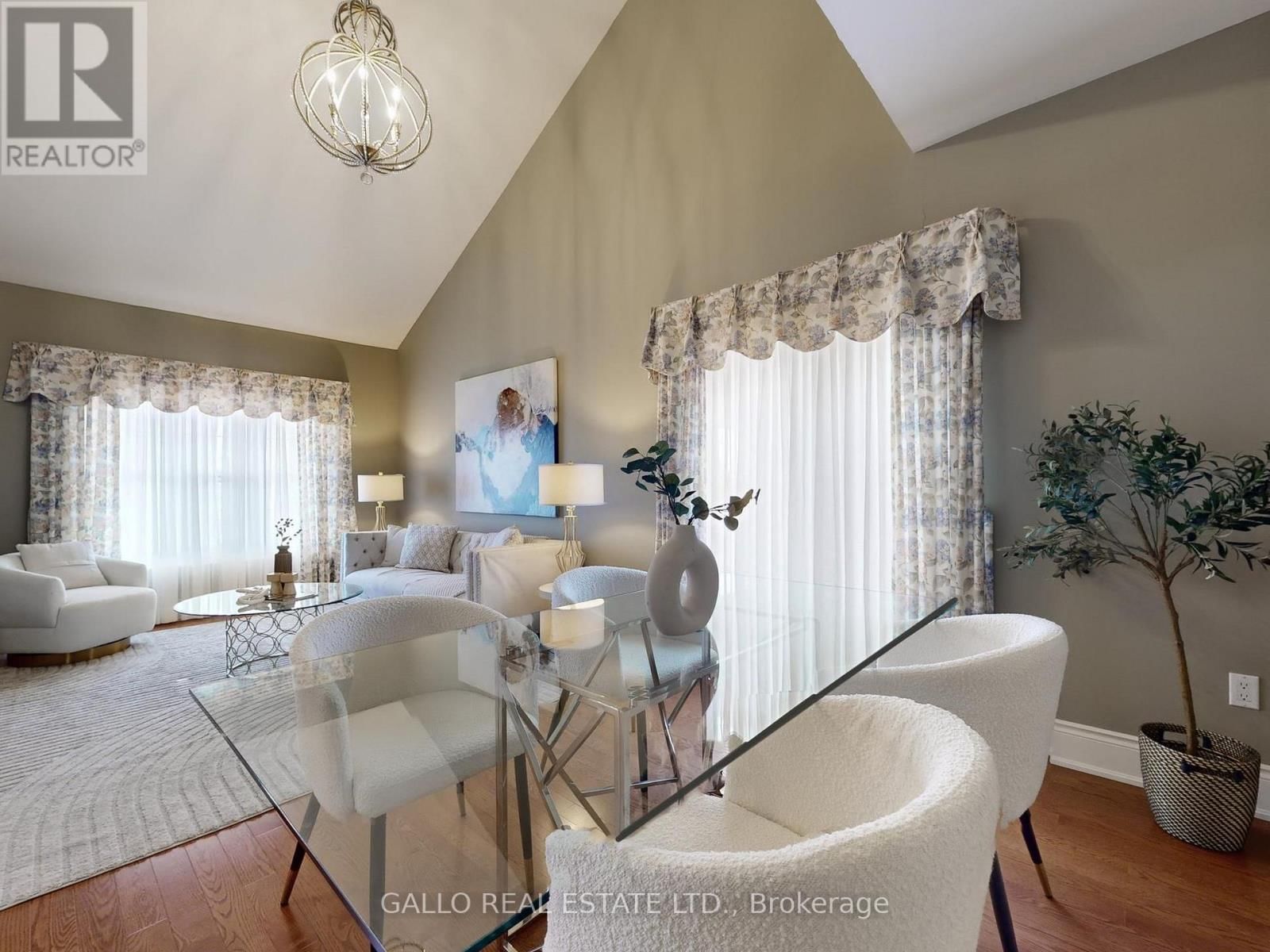 82 BAYBERRY STREET Image 8