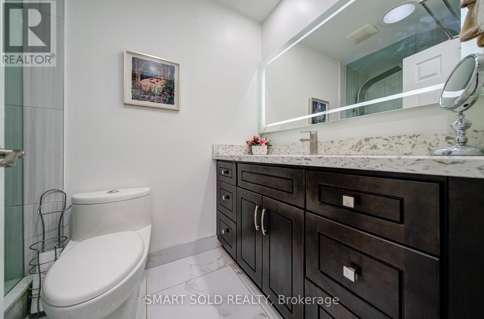 48 MONTGOMERY COURT Image 25