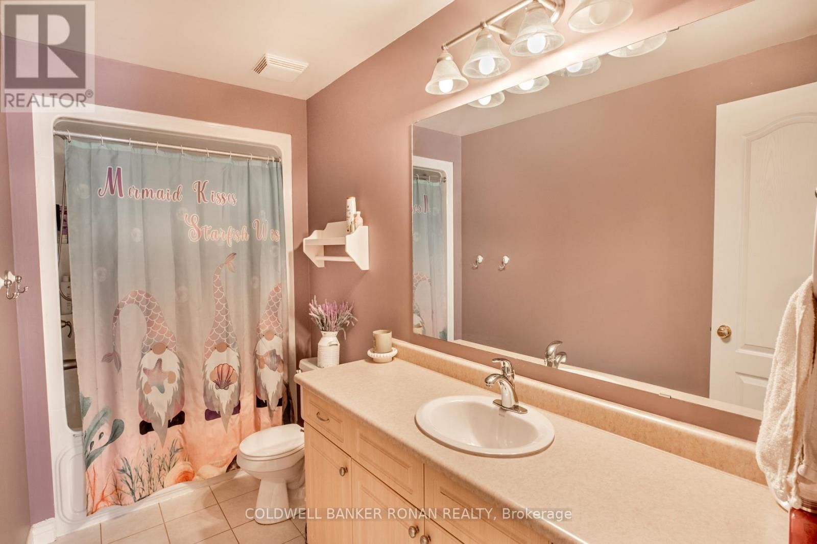 11 SHEPARD AVENUE Image 26