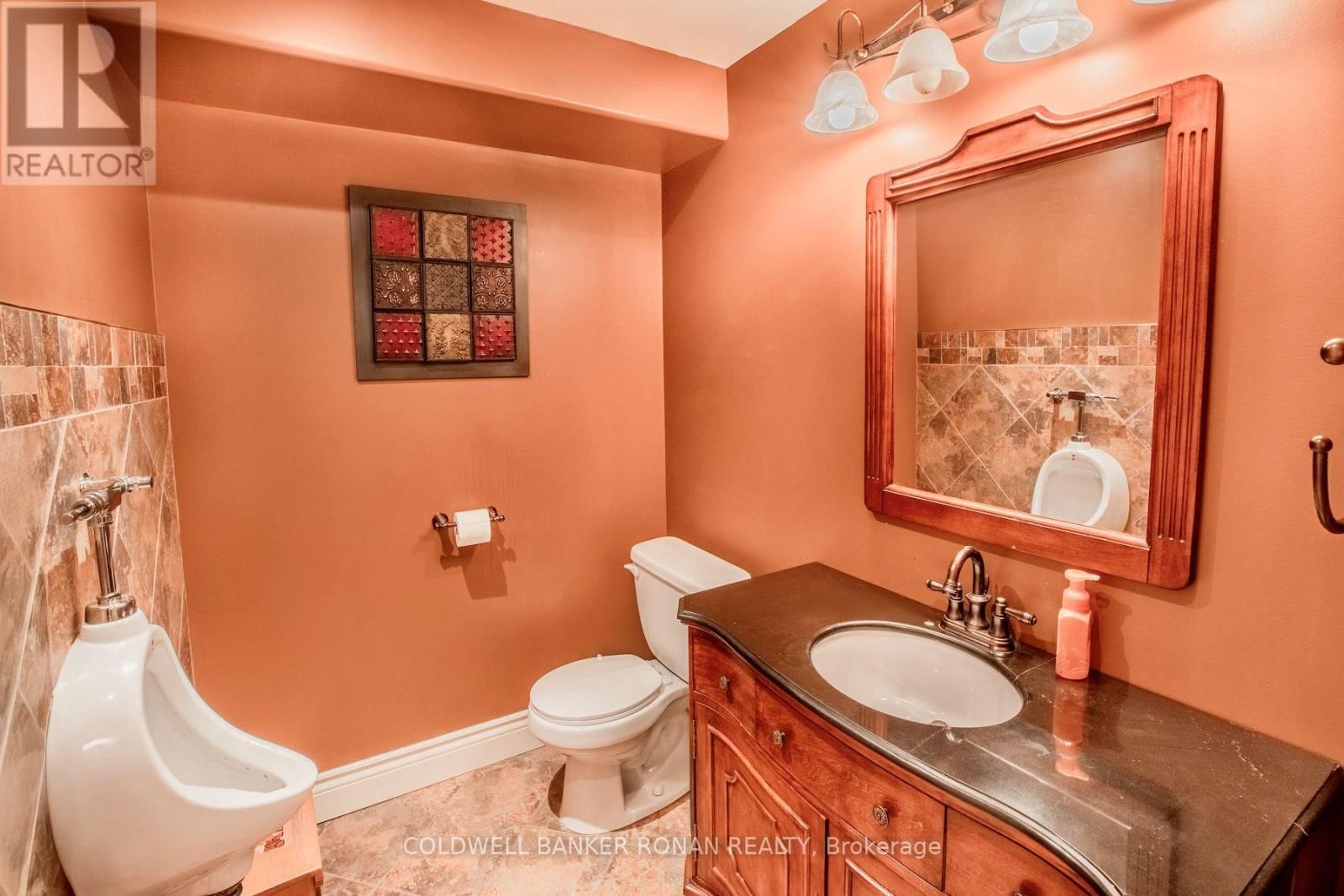 11 SHEPARD AVENUE Image 31