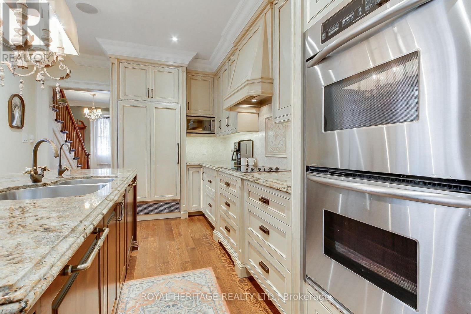 49 JOHN STREET EAST Image 13