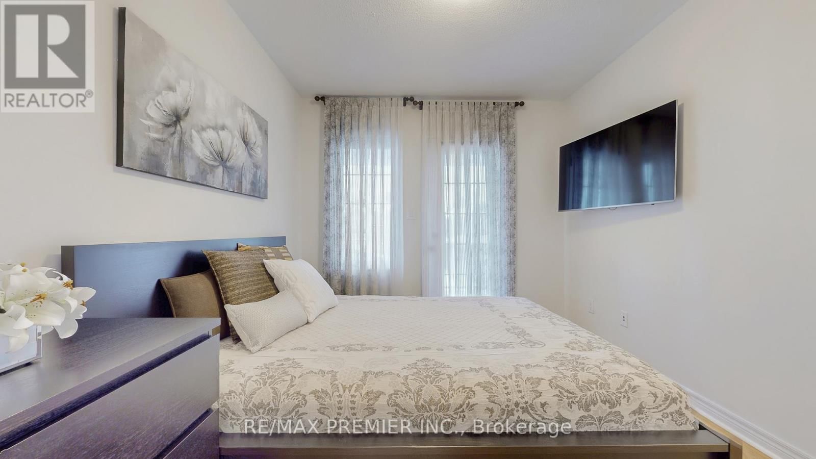 32 BLUE GROUSE ROAD Image 23