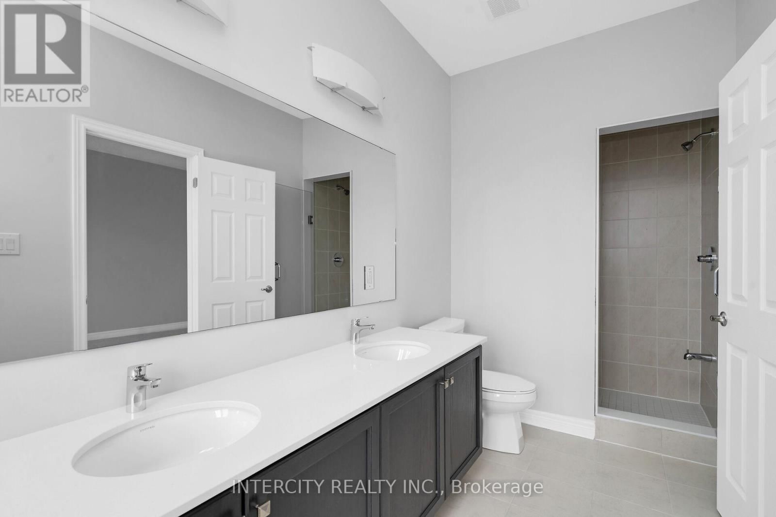 184 MUMBAI DRIVE Image 17