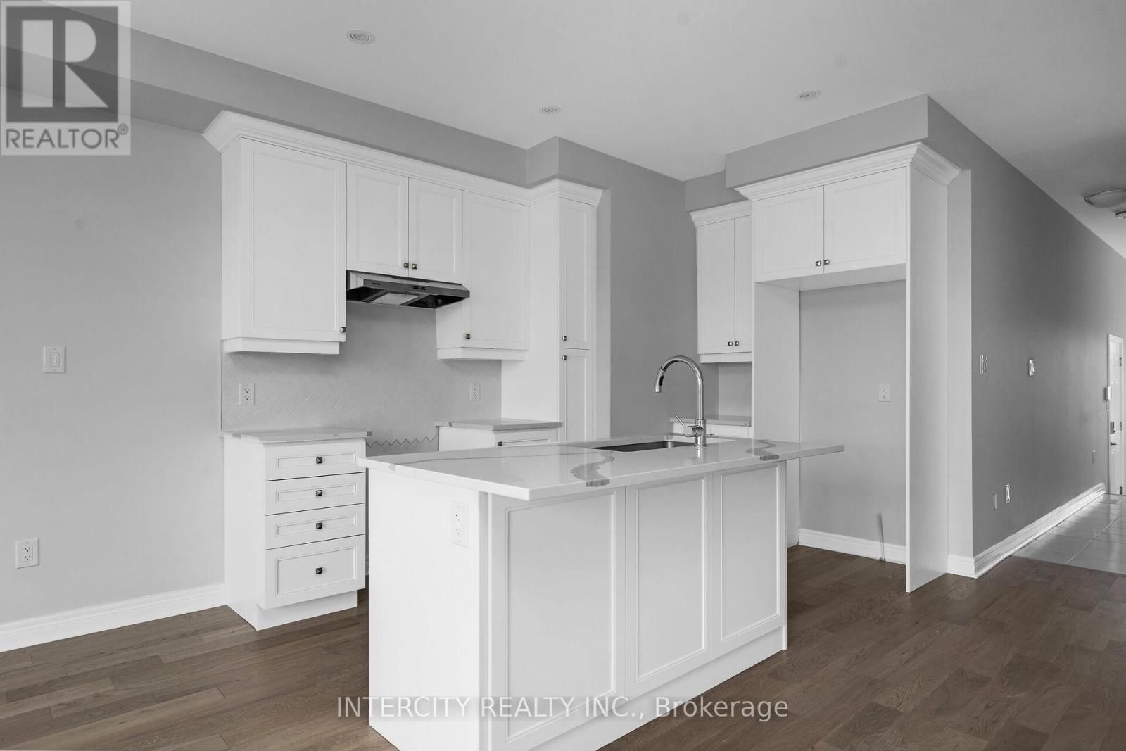 184 MUMBAI DRIVE Image 8