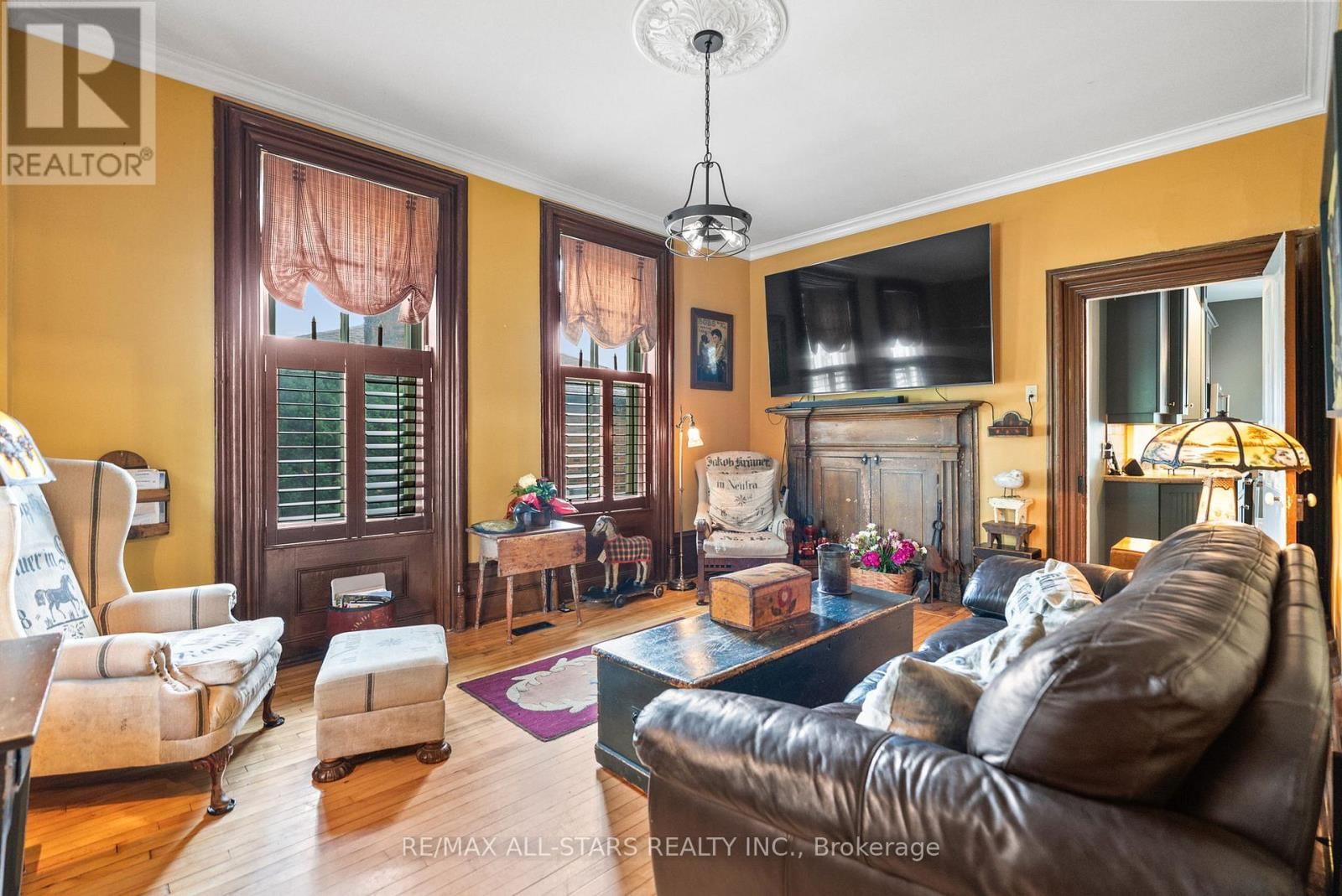 122 BROCK STREET EAST Image 16