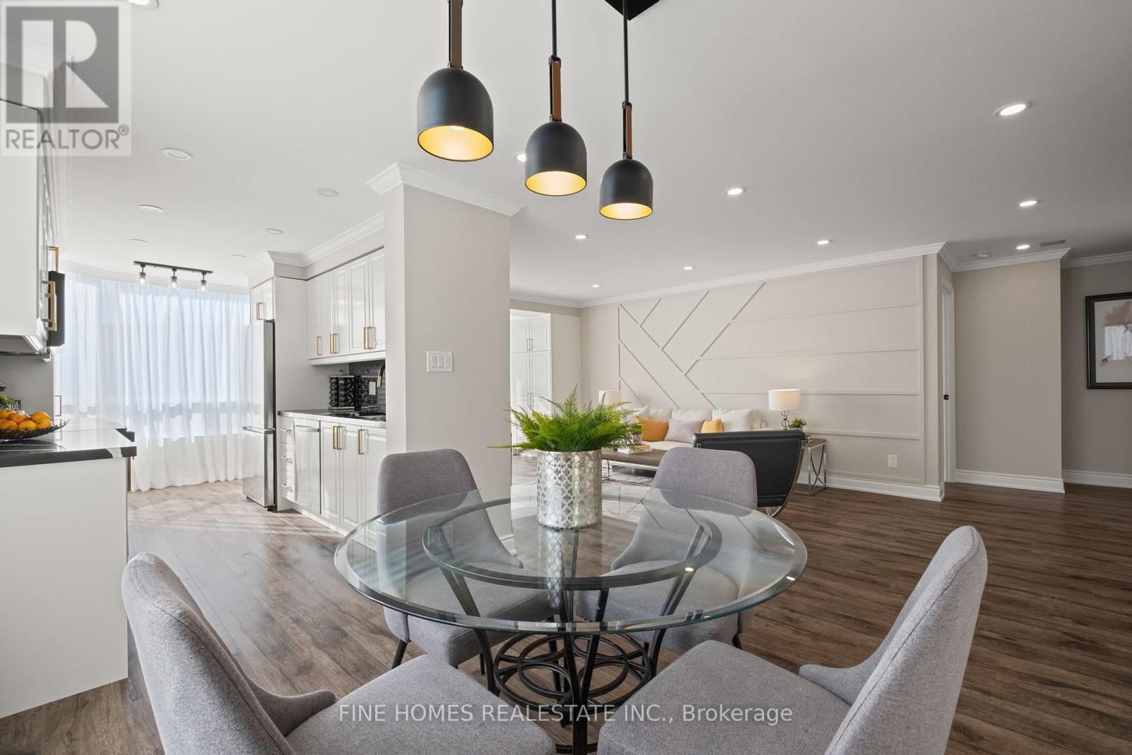 307 - 120 PROMENADE CIRCLE Image 16