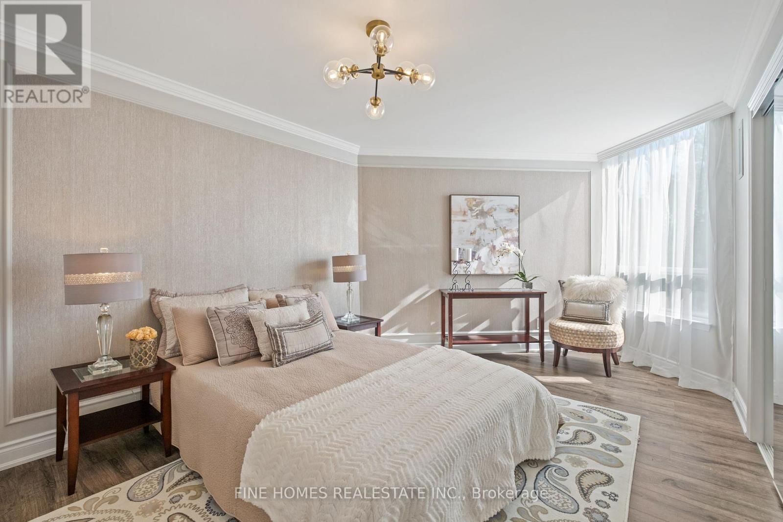 307 - 120 PROMENADE CIRCLE Image 20