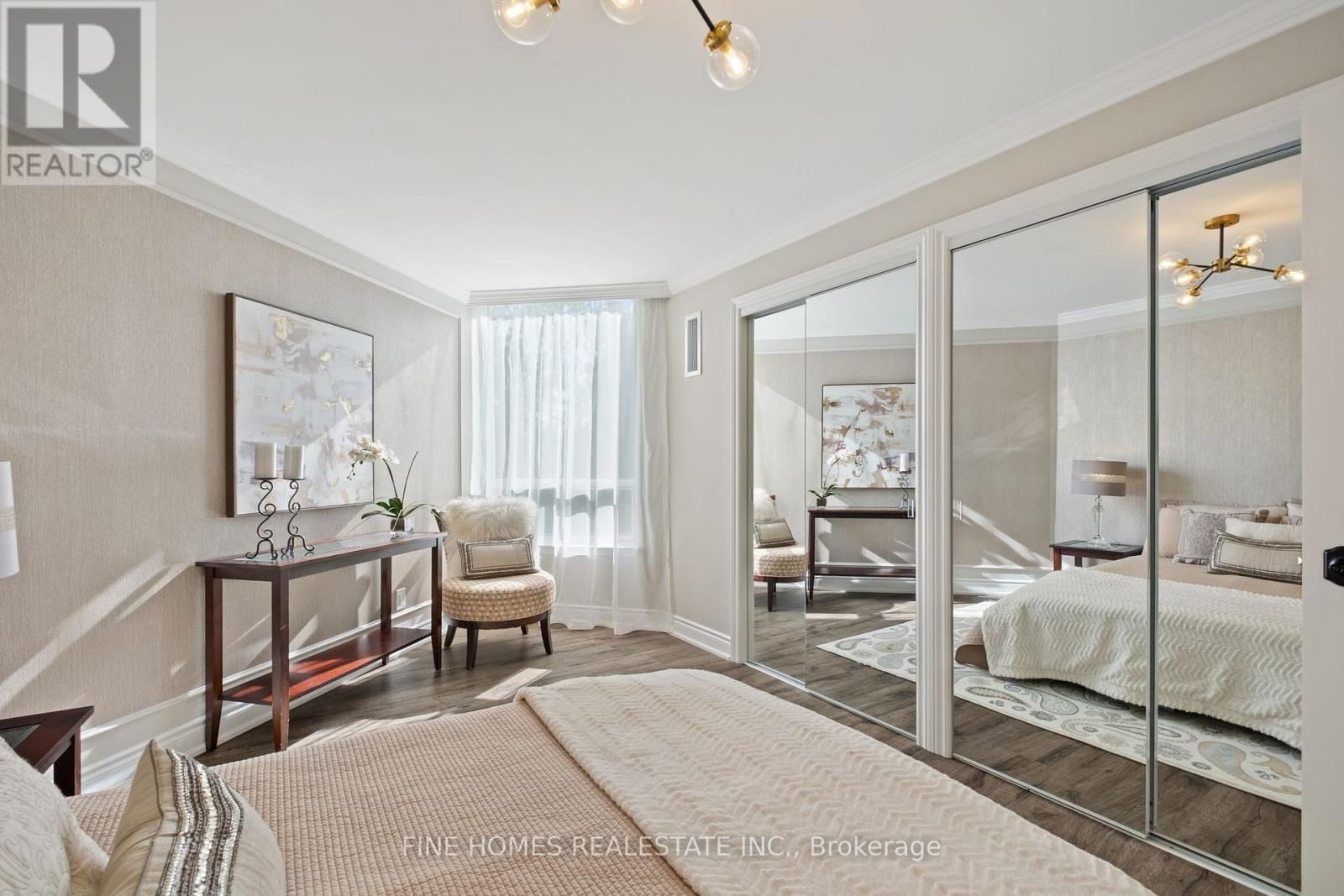 307 - 120 PROMENADE CIRCLE Image 21