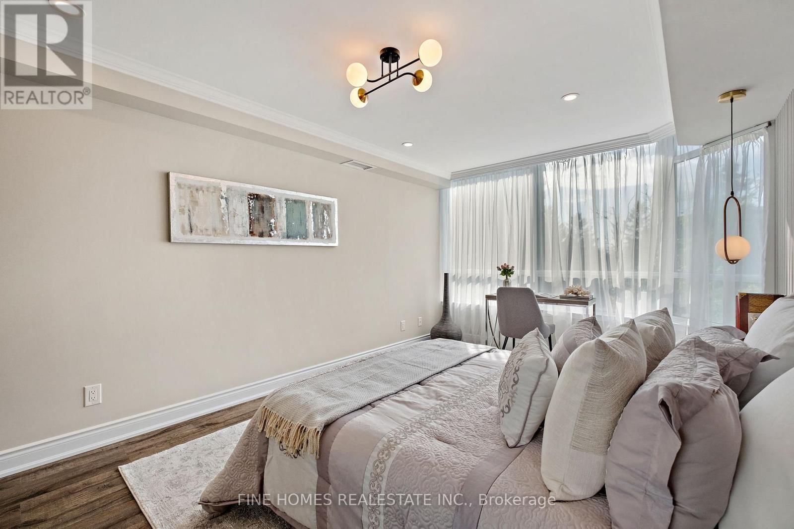 307 - 120 PROMENADE CIRCLE Image 27