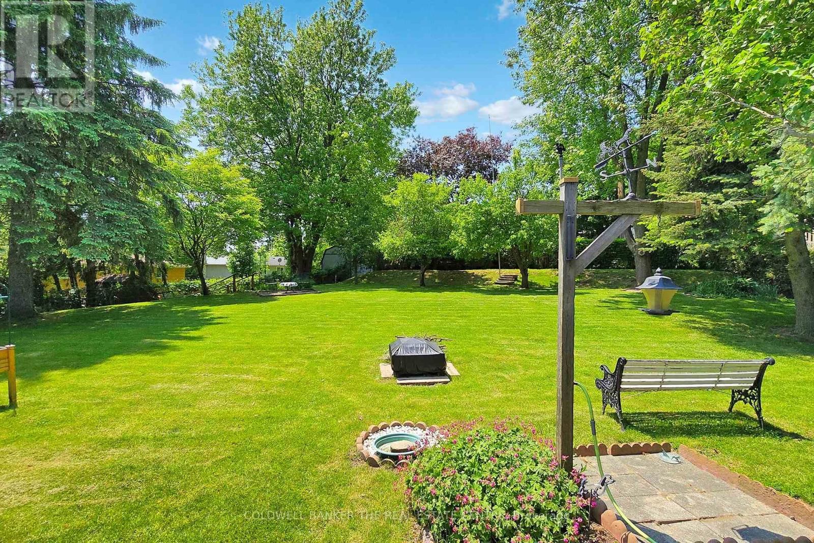 122 VALLEYVIEW CRESCENT WEST Image 22