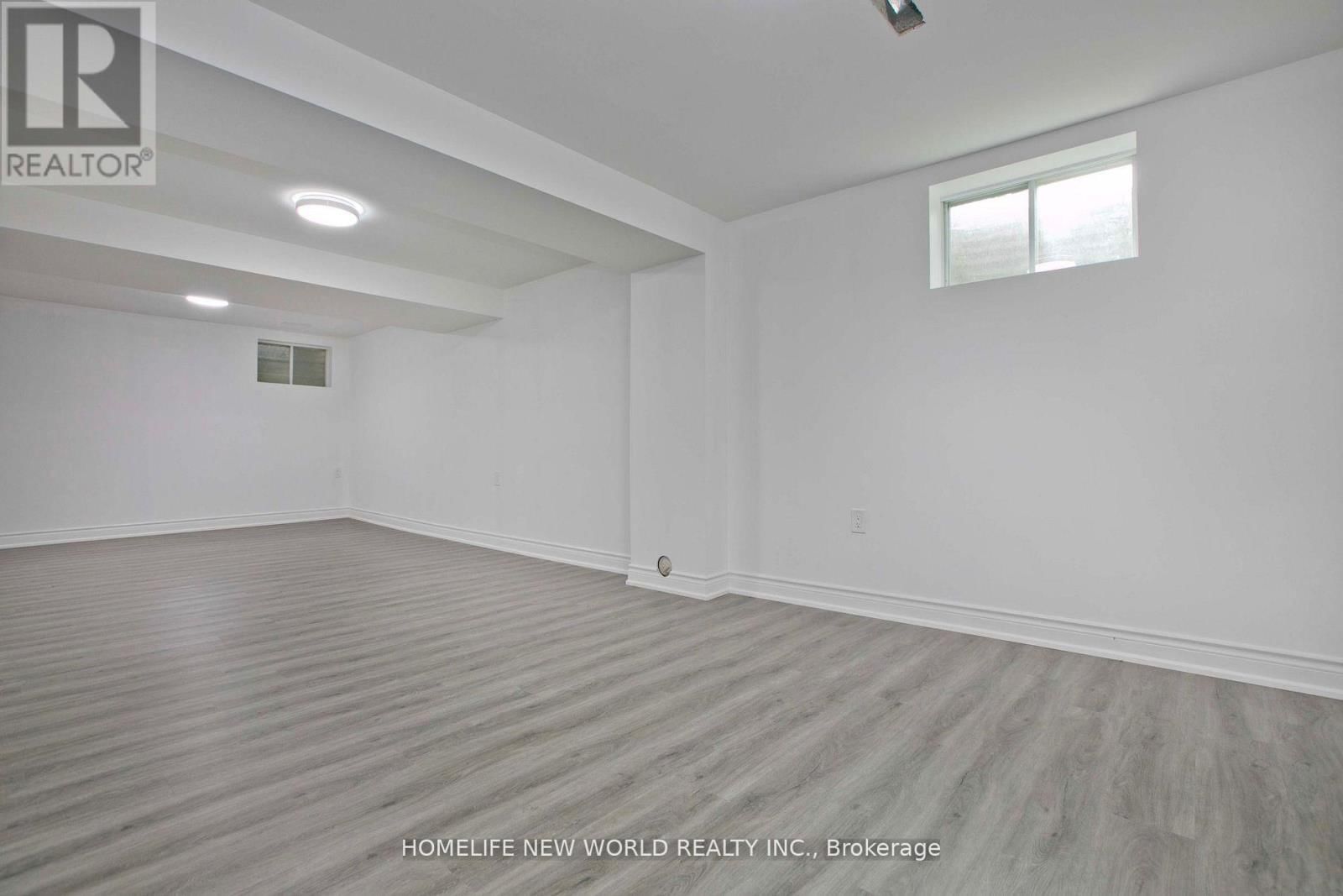 94 WELDRICK ROAD EAST Image 33