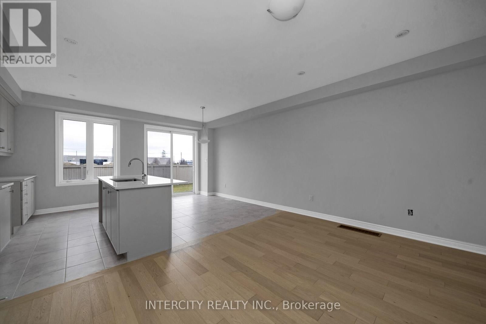 162 MUMBAI DRIVE Image 7