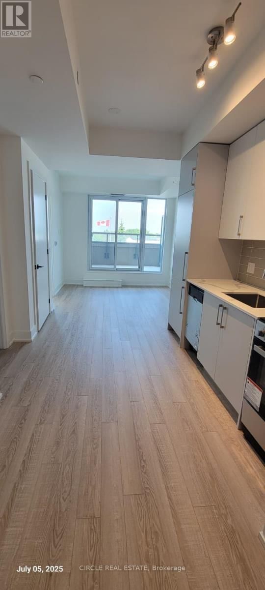 343 - 2075 KING ROAD Image 8