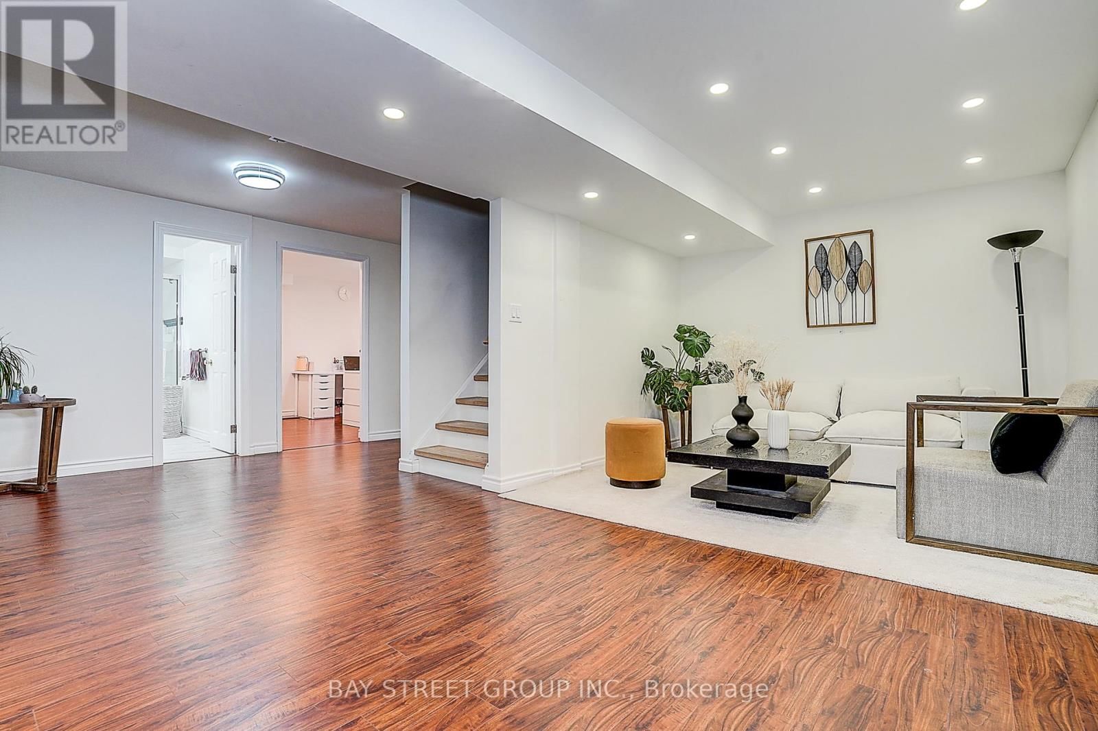 78 JOHN STIVER CRESCENT Image 44