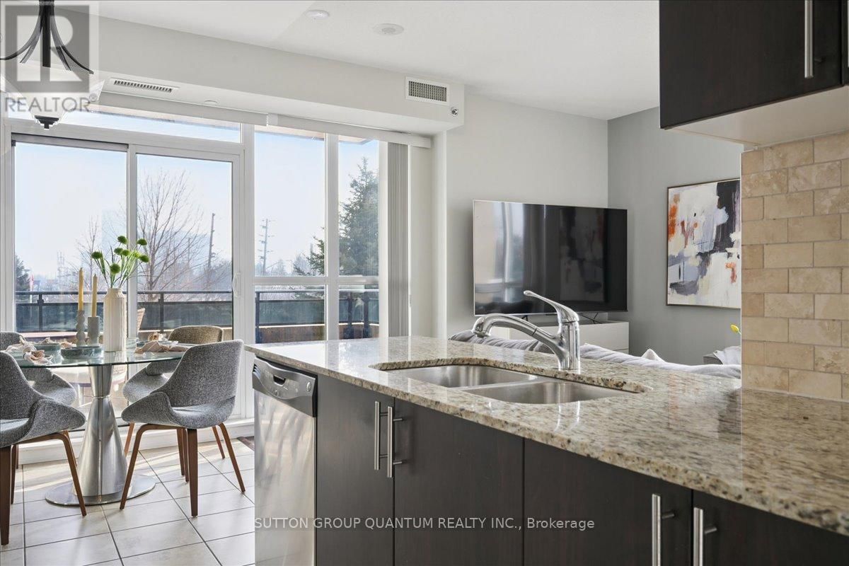 205 - 520 STEELES AVENUE WEST Image 16