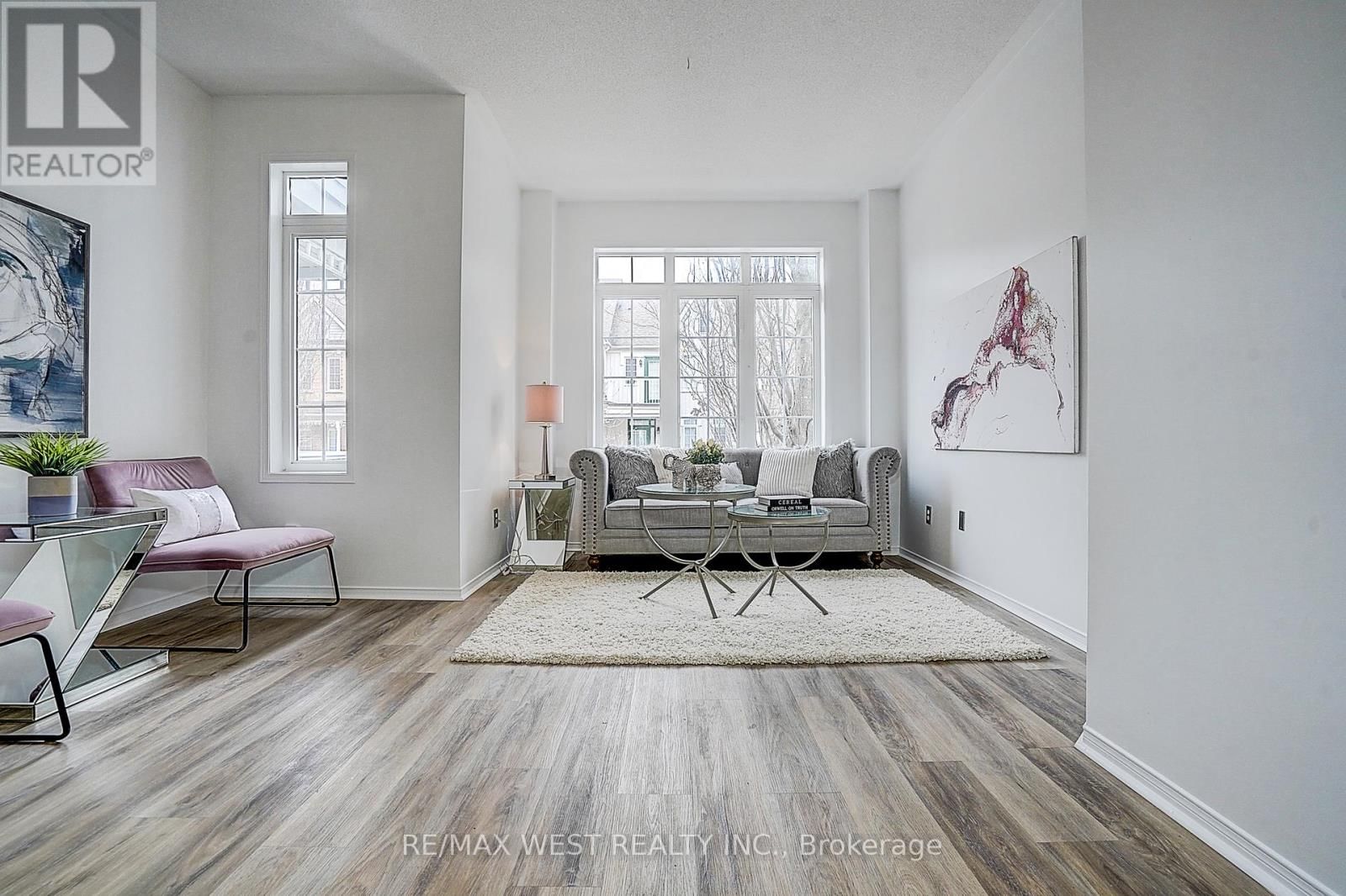 11 DANCER'S DRIVE Image 10