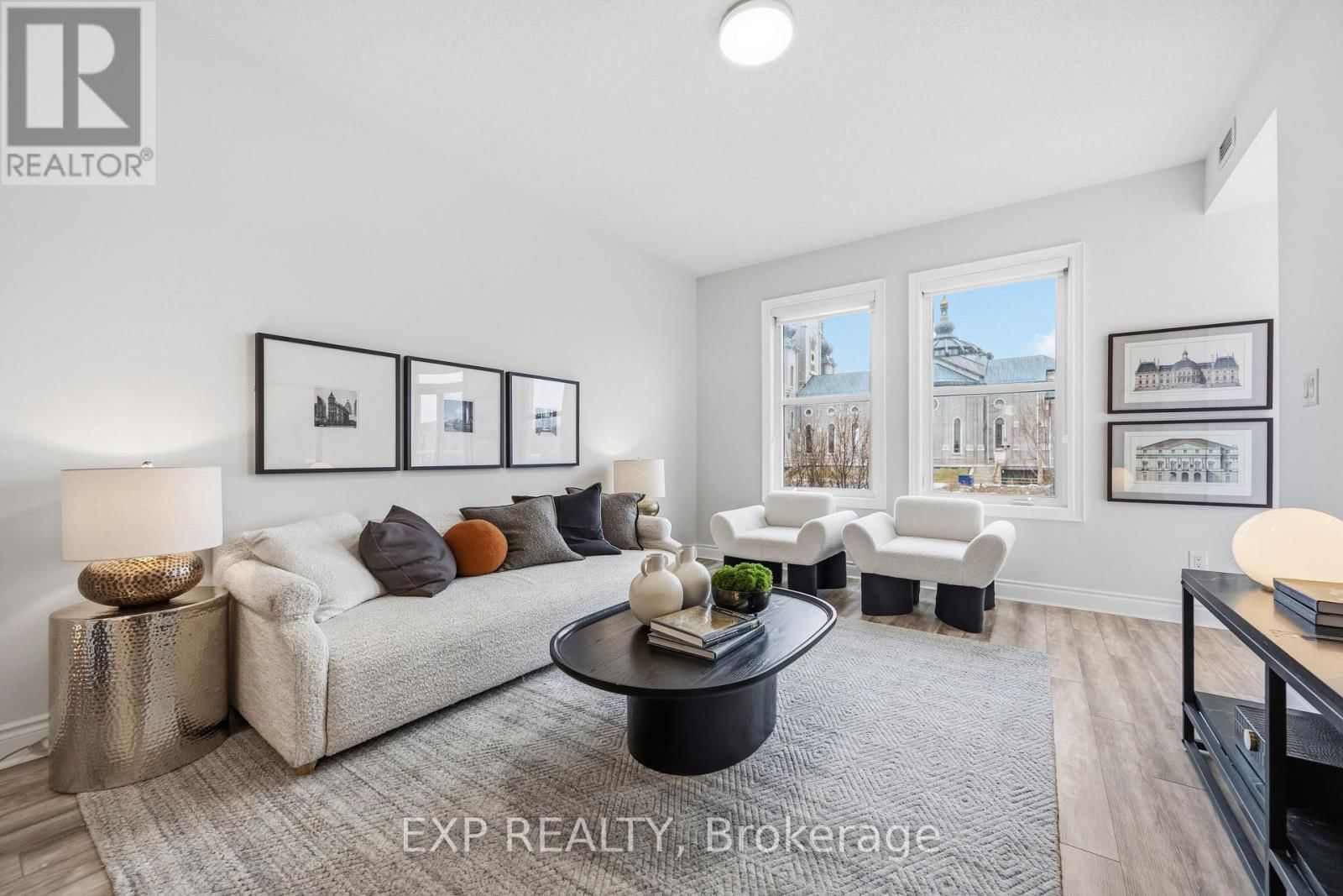 211 - 28 PRINCE REGENT STREET Image 13