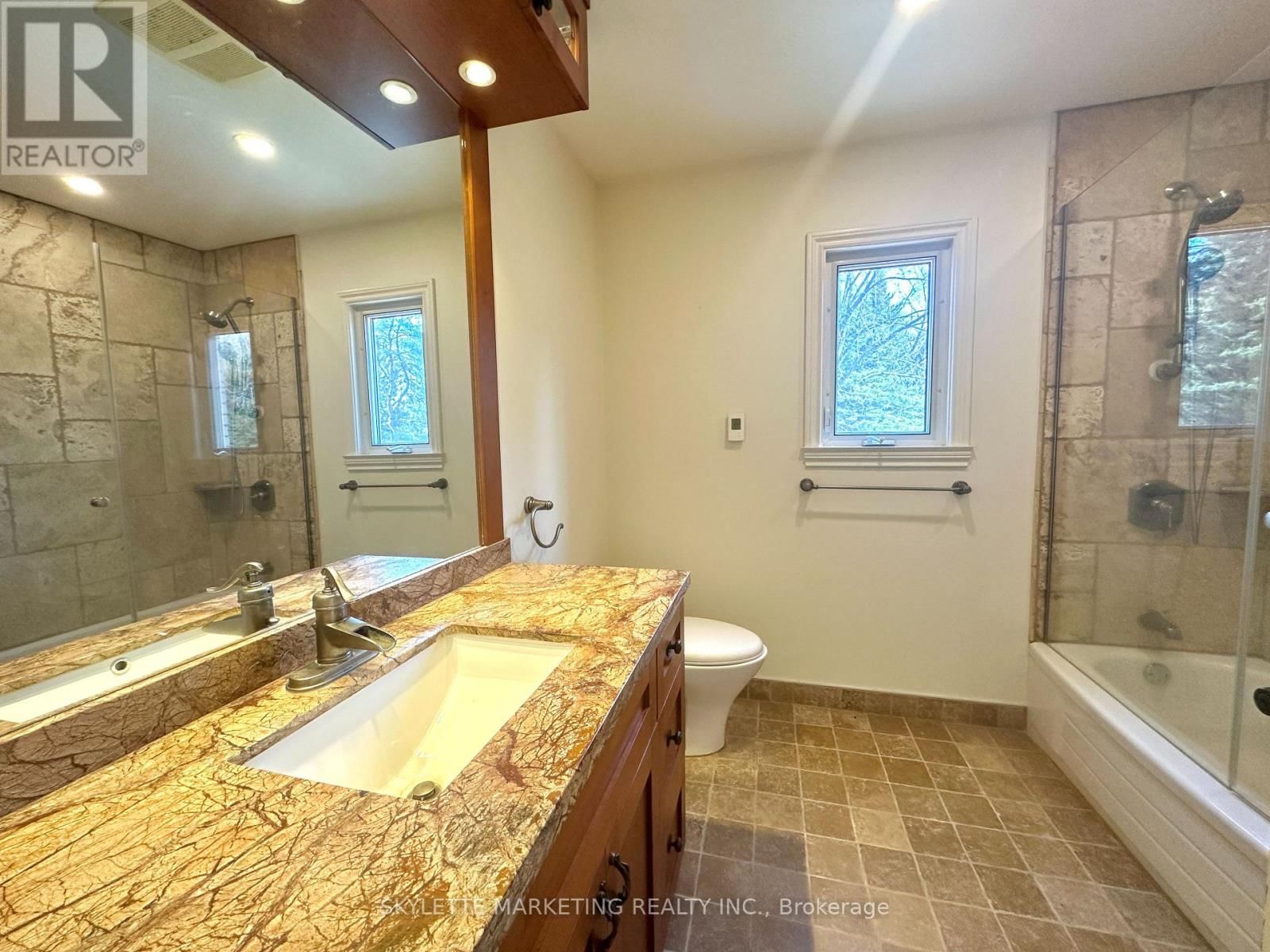 14377 WARDEN AVENUE Image 16