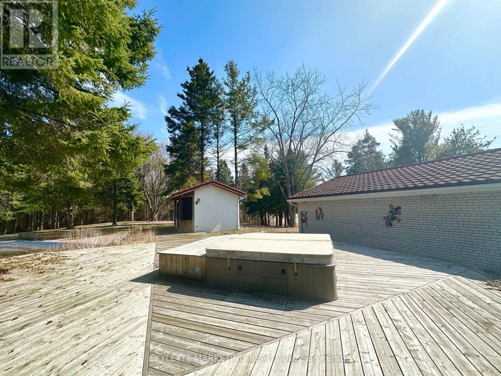 14377 WARDEN AVENUE Image 25