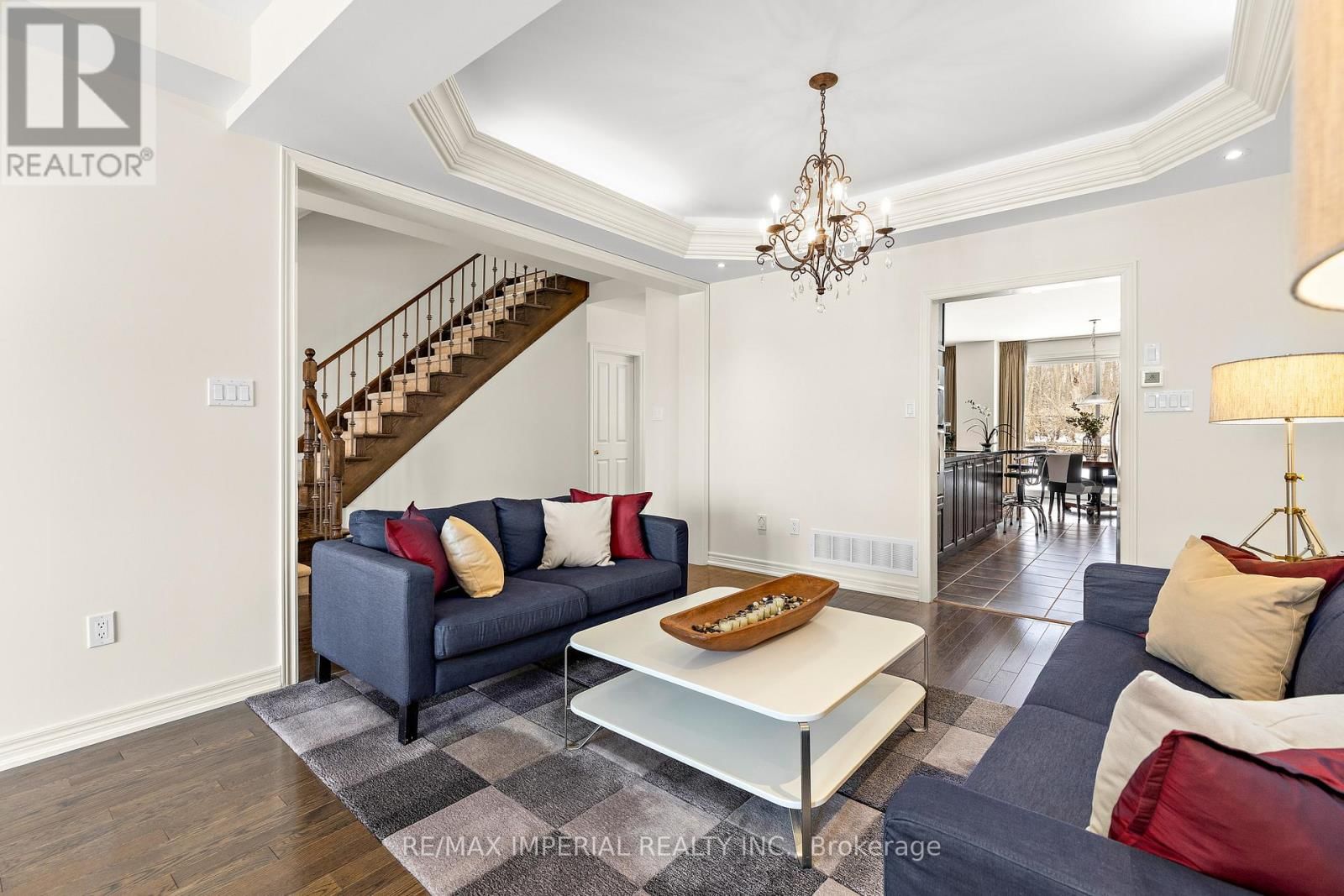 16 CARRIAGE HOUSE COURT Image 8