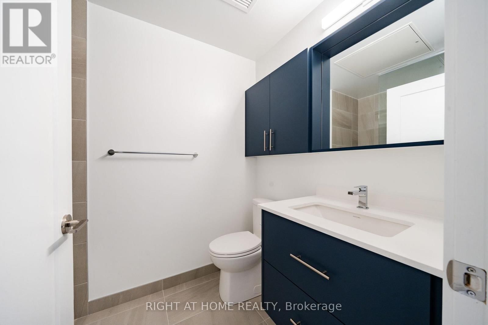 211 - 9751 MARKHAM ROAD Image 15