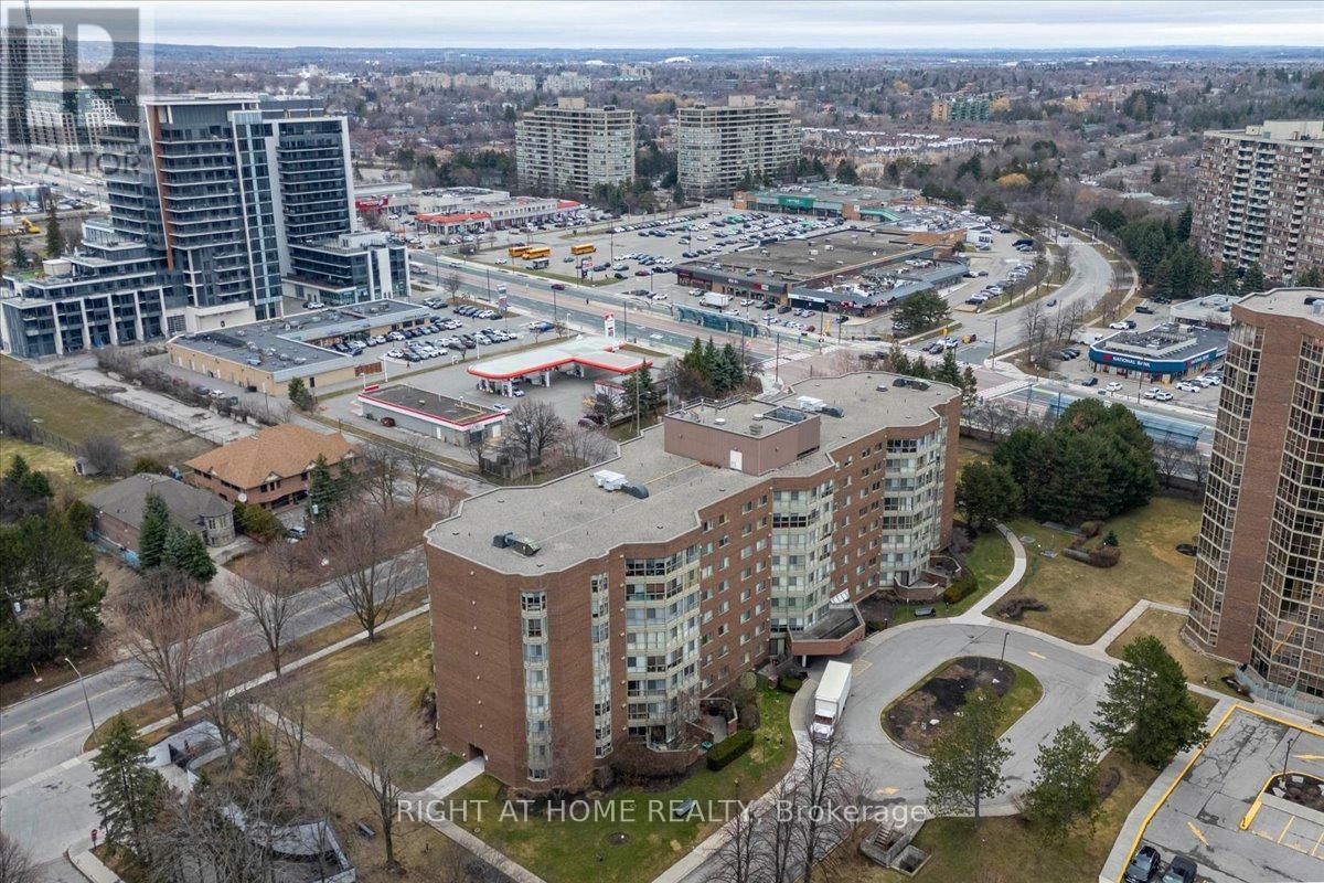 703 - 5 WELDRICK ROAD WEST Image 34