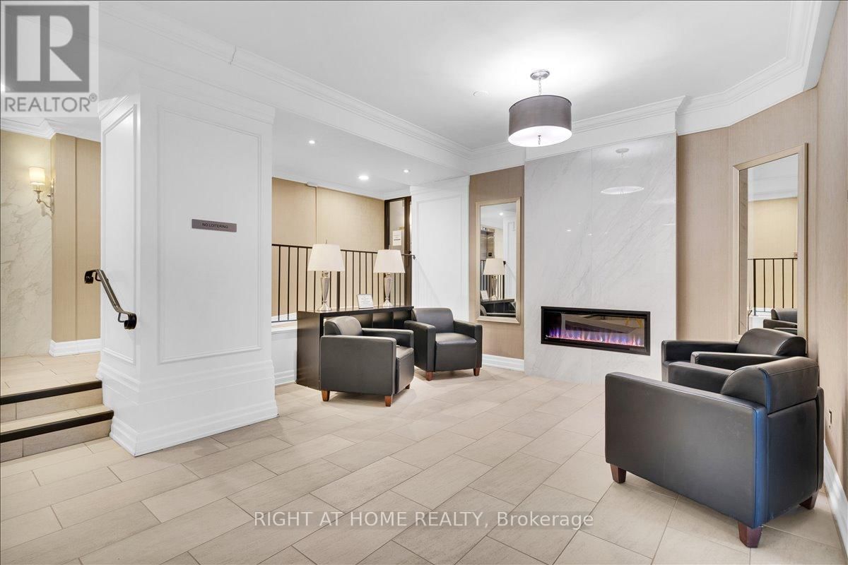 703 - 5 WELDRICK ROAD WEST Image 4