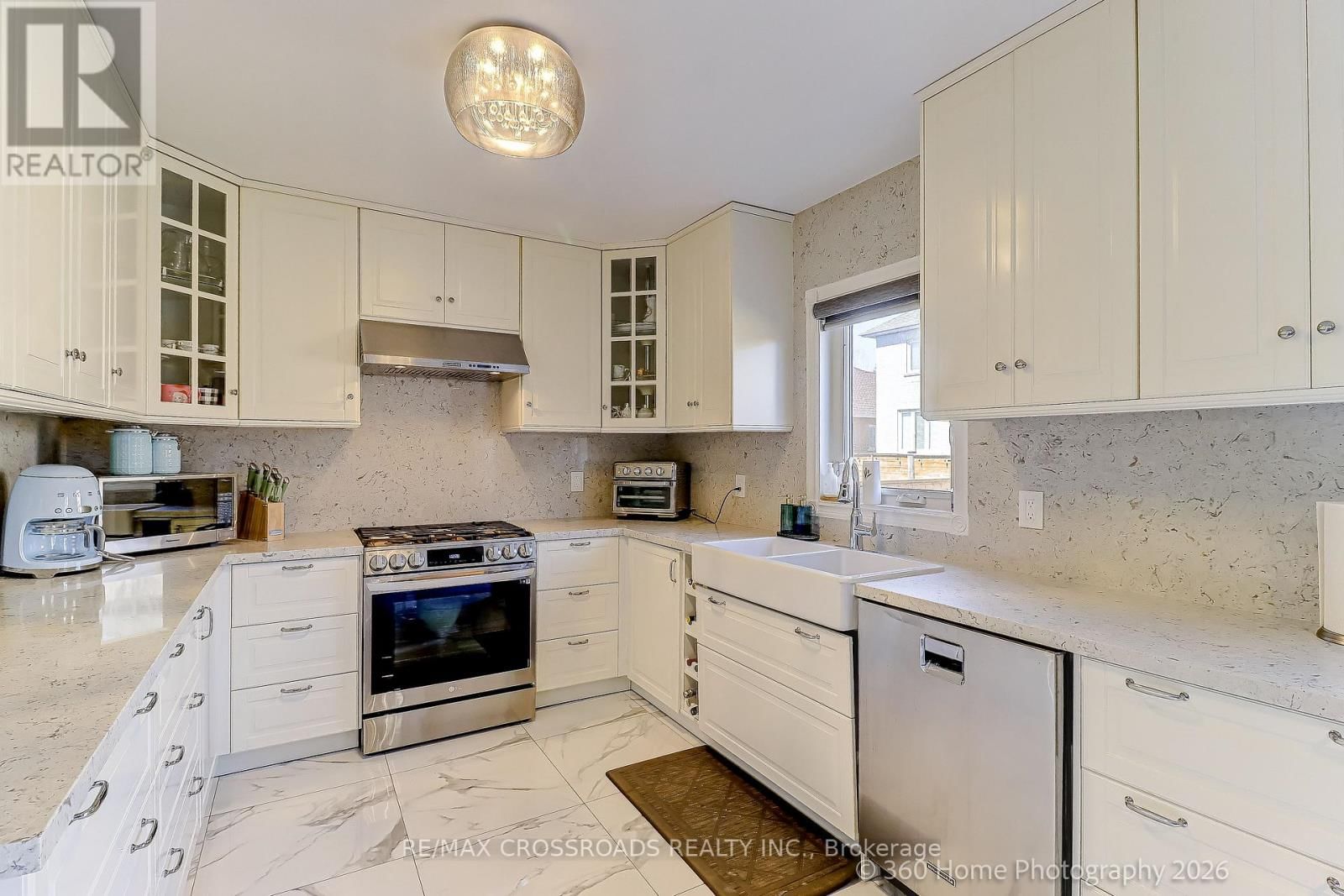 80 LOIS DRIVE Image 11