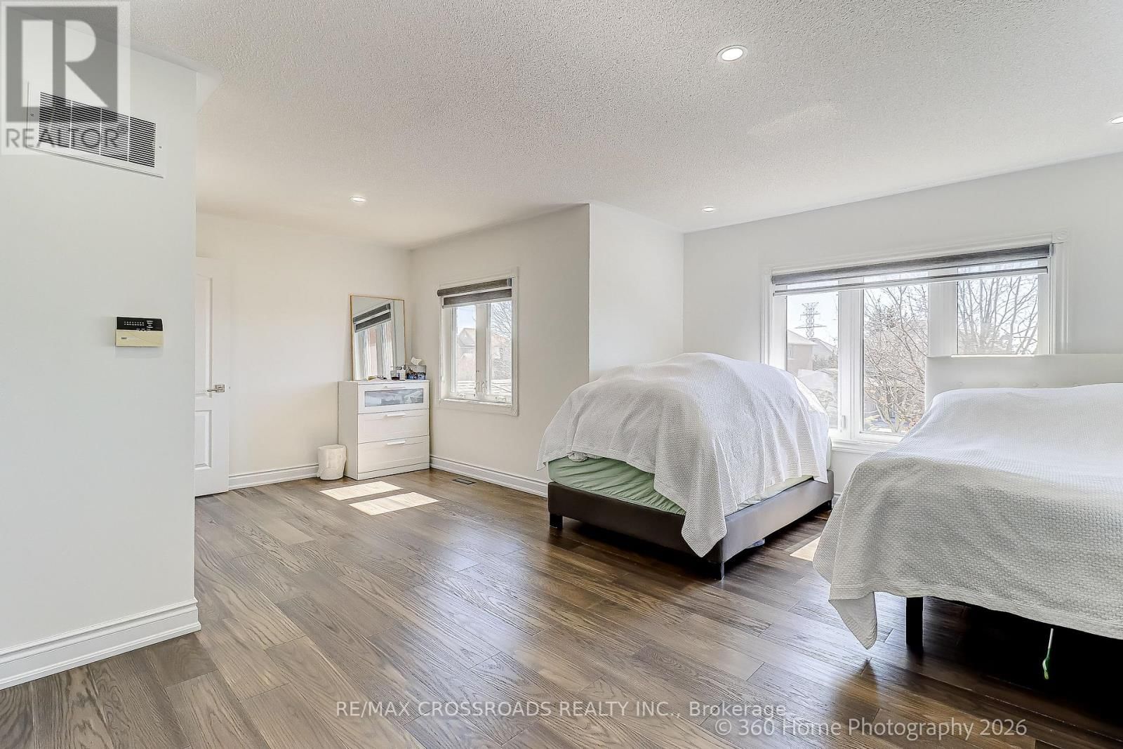 80 LOIS DRIVE Image 21